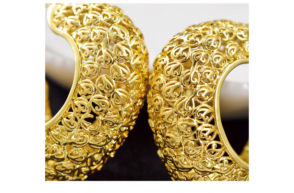 buy gold earrings and pendant