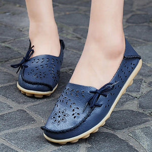 Women's Casual Genuine Leather Shoes Woman Loafers Slip-On Female Flats Moccasins Ladies Driving Shoe Cut-Outs Mother Footwear